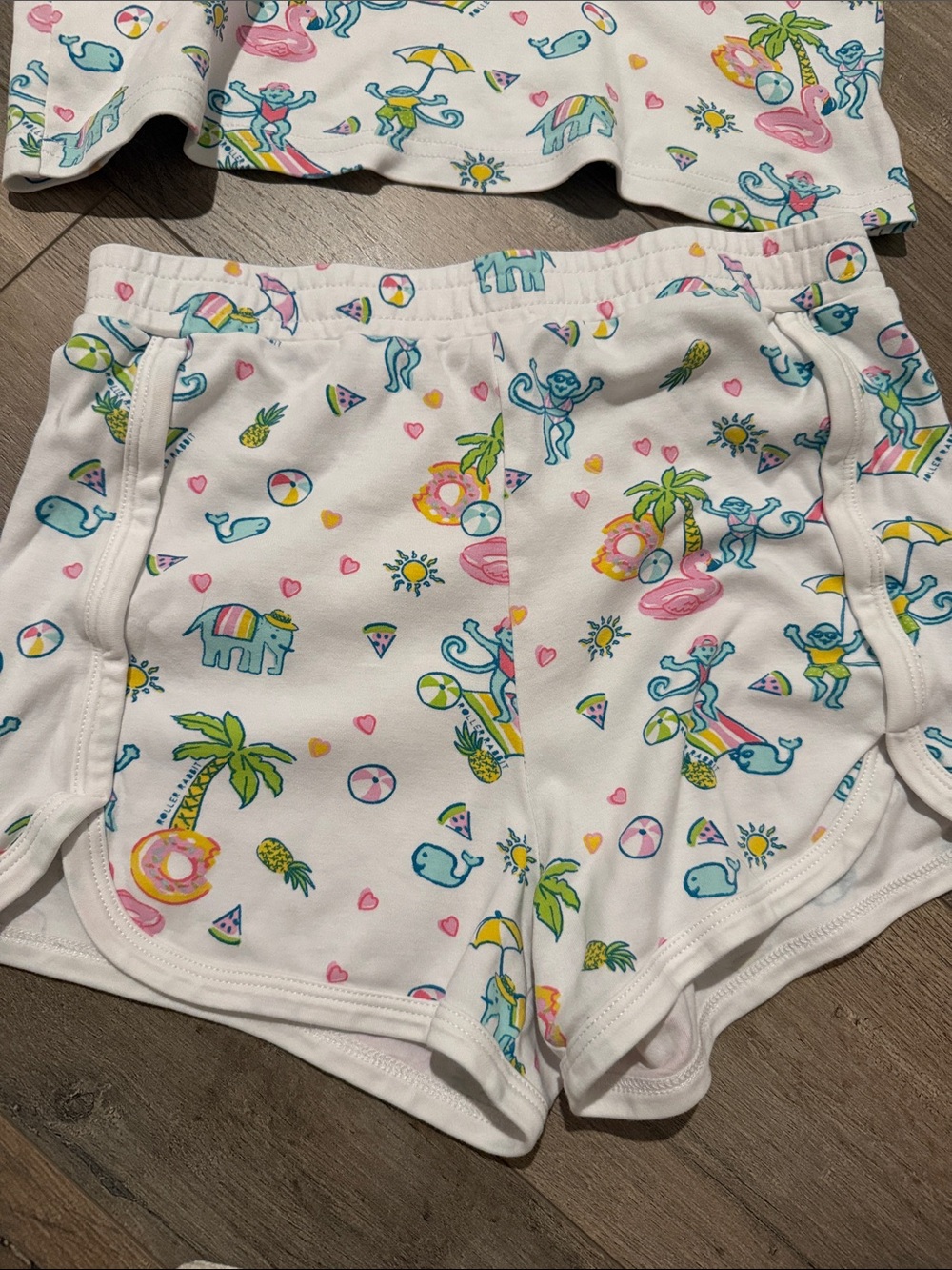 Roller Rabbit Beach Vacation pjs - Picture 4 of 5